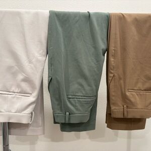 3 Uniqlo Women’s Ankle Pants in Size S